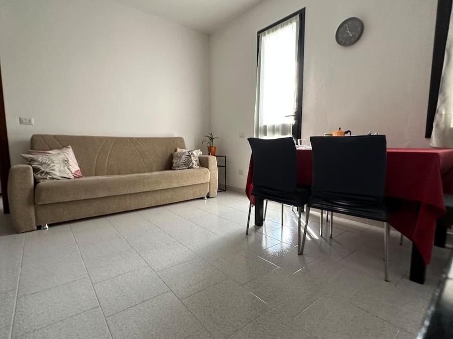 דירות Lonate Pozzolo Mati Malpensa Con Navetta 20Eur מראה חיצוני תמונה